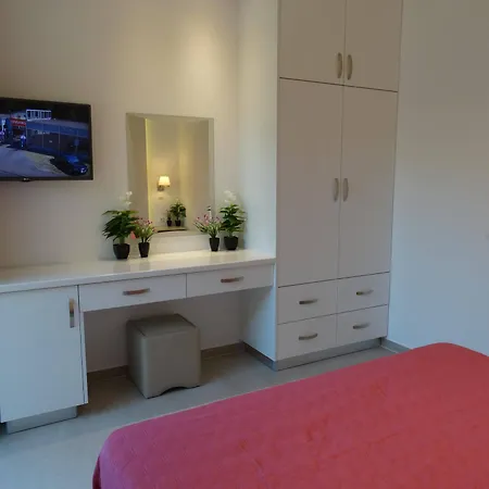 Apartment Makis